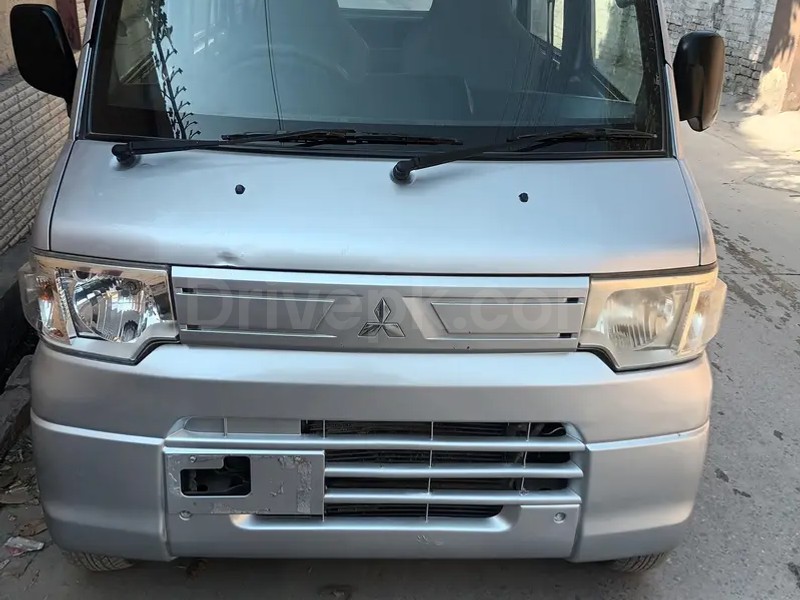 Mitsubishi Minicab Bravo 2017