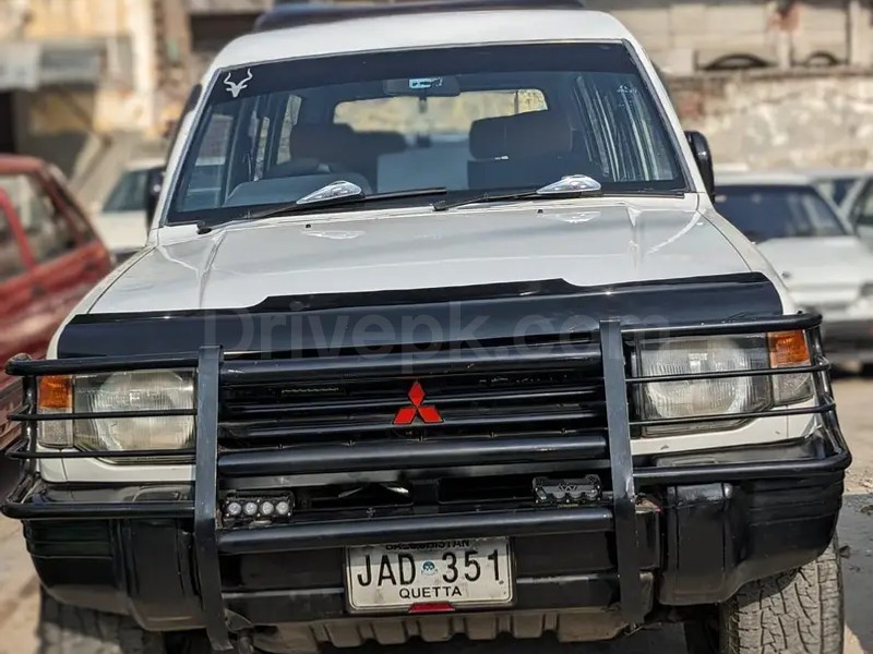 Mitsubishi Pajero 1993