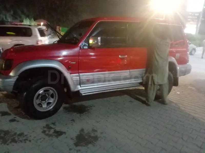 Mitsubishi Pajero 1991