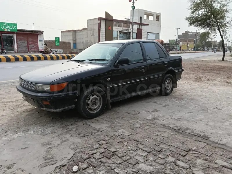 Mitsubishi Lancer 1991