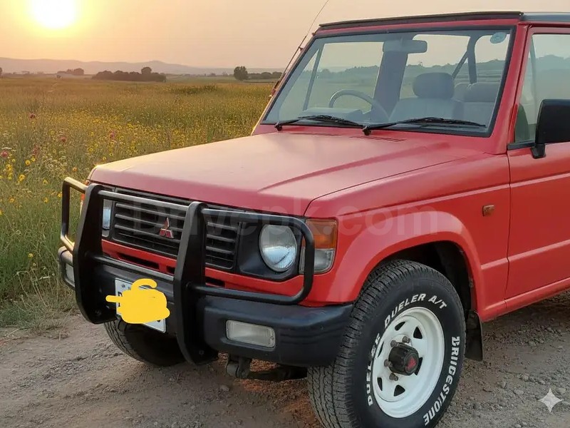 Mitsubishi Pajero 1988