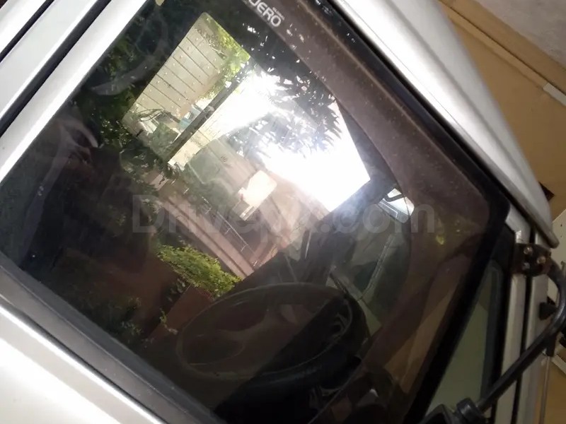 Mitsubishi Pajero 1988