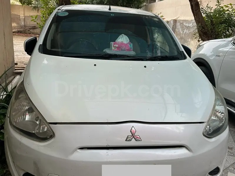 Mitsubishi Mirage 2012