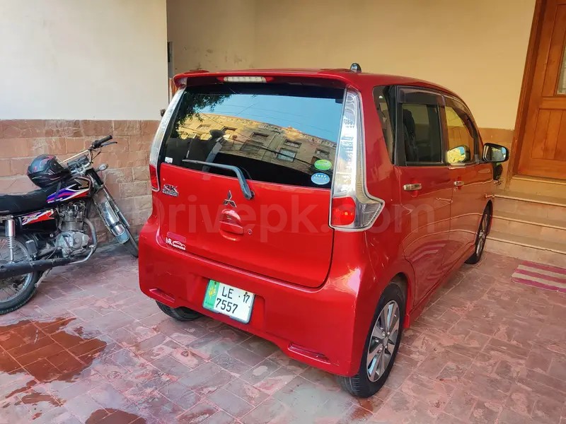 Mitsubishi EK Custom 2017