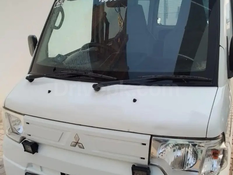 Mitsubishi Minicab Bravo 2018