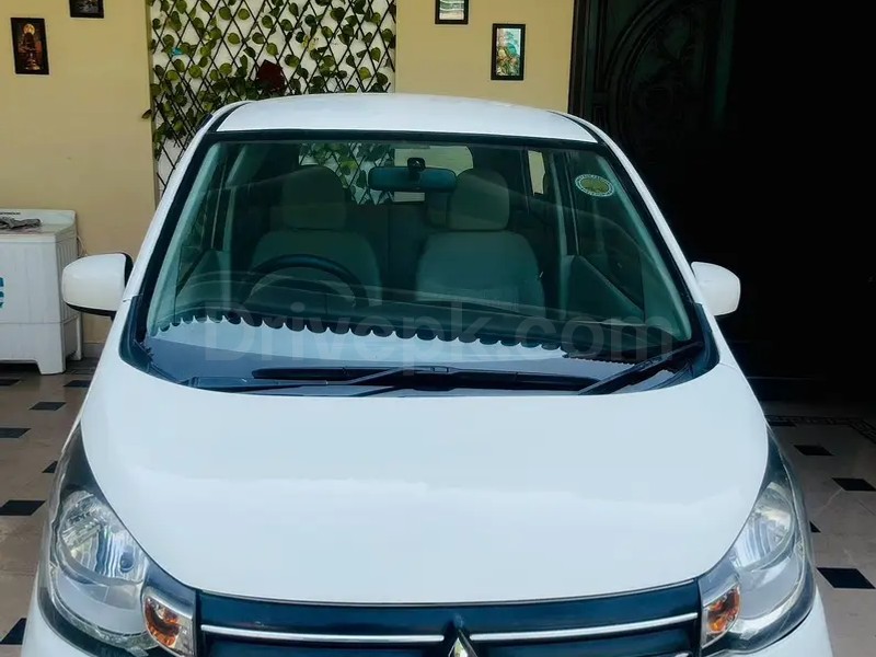 Mitsubishi Ek Wagon 2013