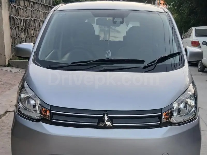 Mitsubishi Ek Wagon 2015