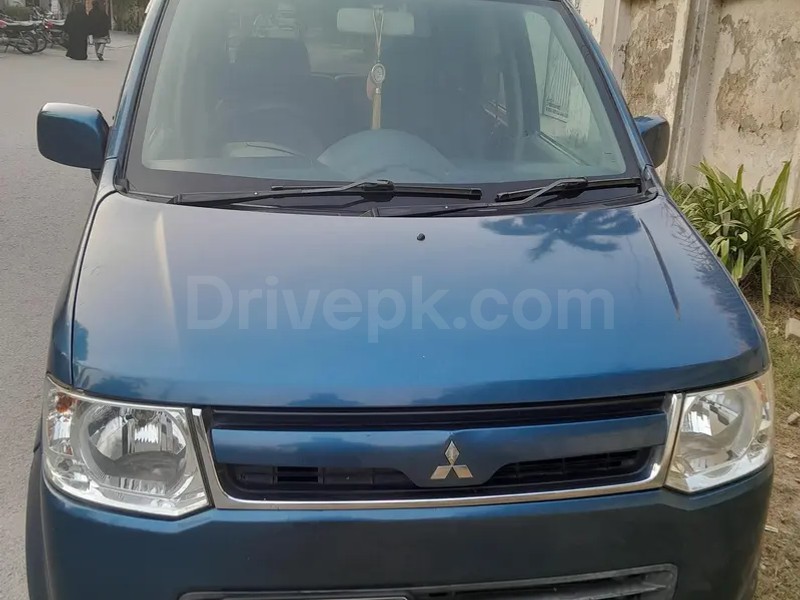 Mitsubishi Ek Wagon 2013