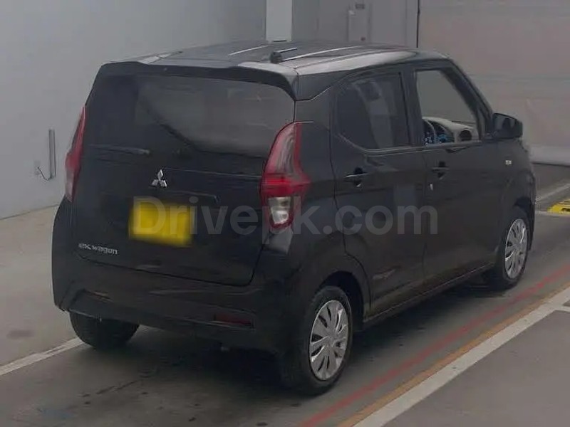 Mitsubishi Ek Wagon 2022
