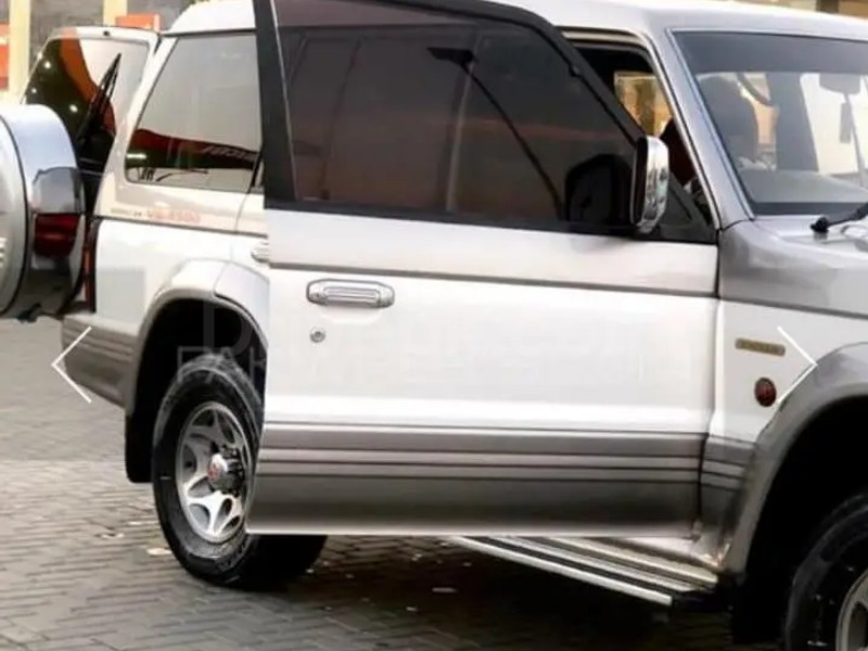 Mitsubishi Pajero 1992