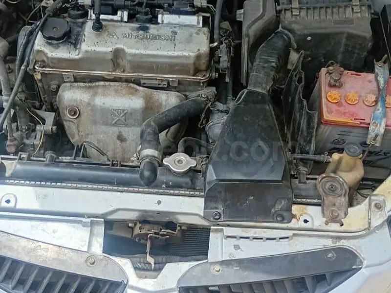 Mitsubishi Lancer 2005