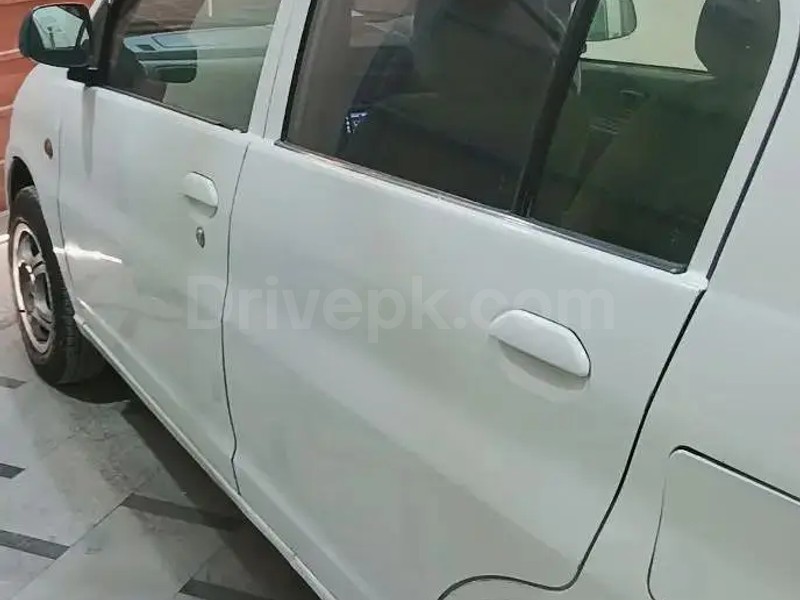 Mitsubishi Minica 2012