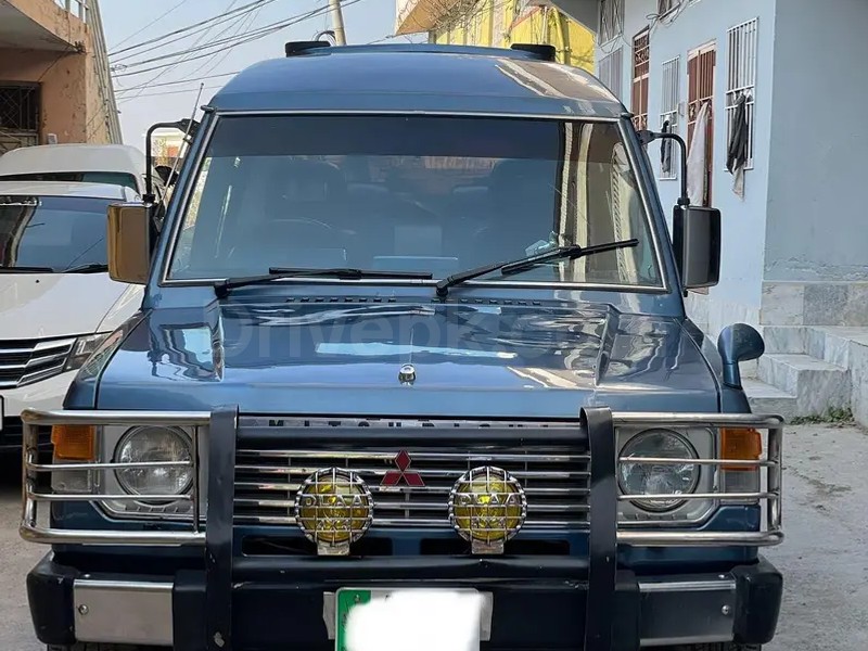 Mitsubishi Pajero 1989