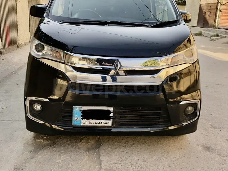 Mitsubishi EK Custom 2020