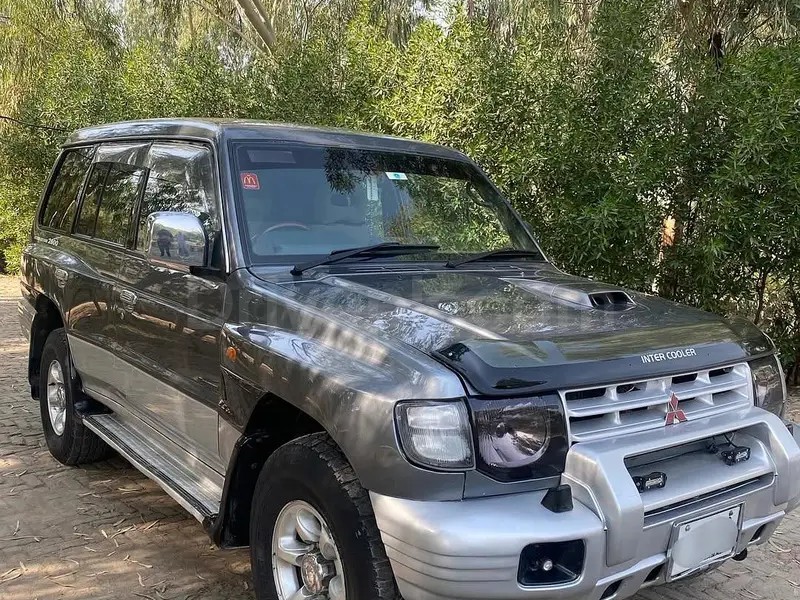 Mitsubishi Pajero 1998
