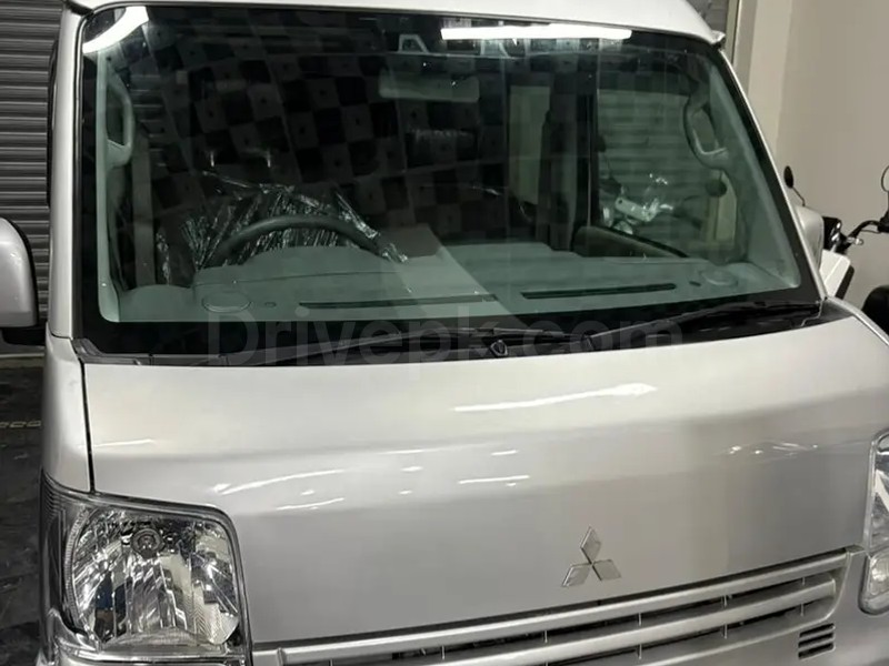 Mitsubishi Minicab Bravo 2022