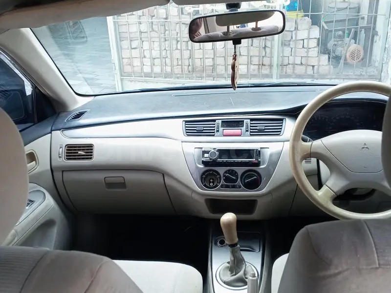 Mitsubishi Lancer 2005