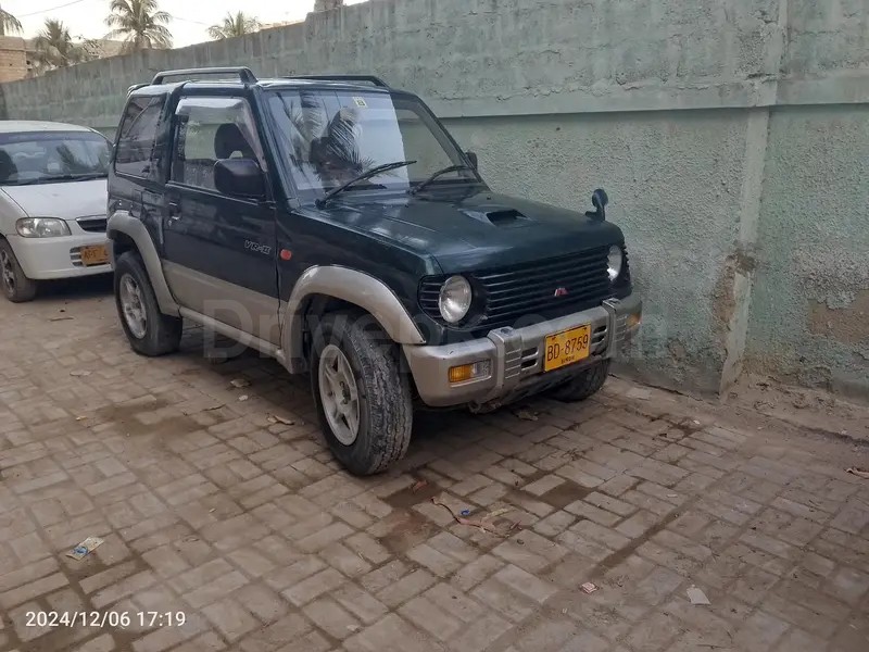 Mitsubishi Pajero Mini 1995