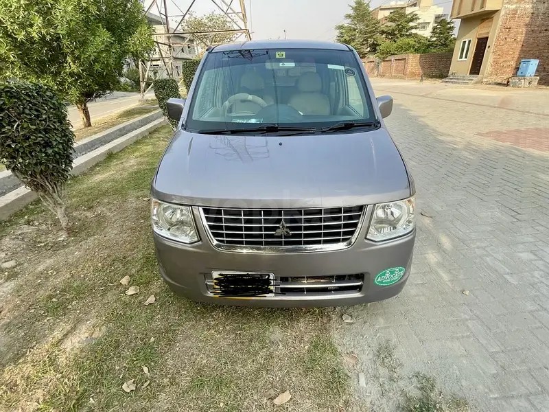 Mitsubishi Ek Wagon 2013