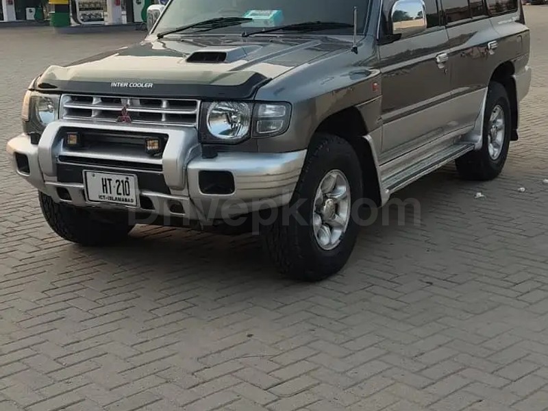 Mitsubishi Pajero 1998