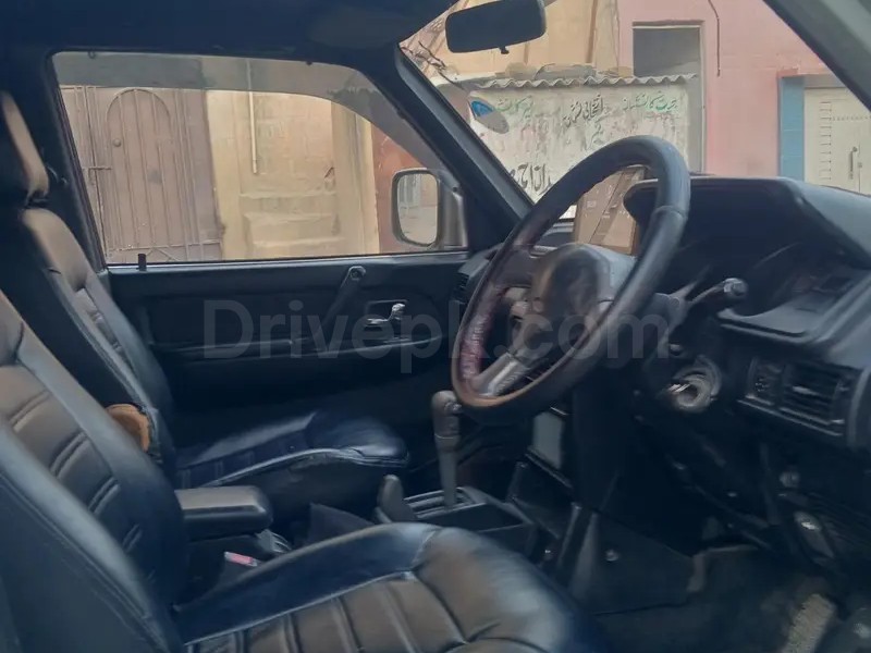 Mitsubishi Pajero 1994