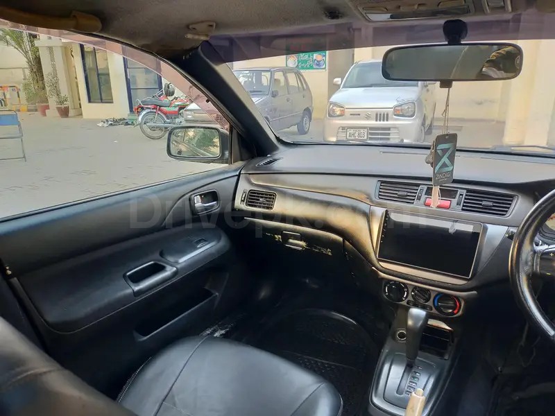 Mitsubishi Lancer 2004