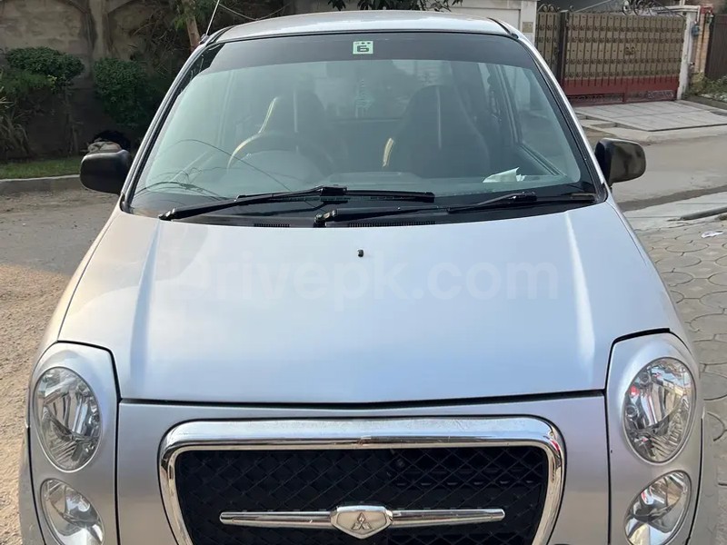 Mitsubishi Minica 2013