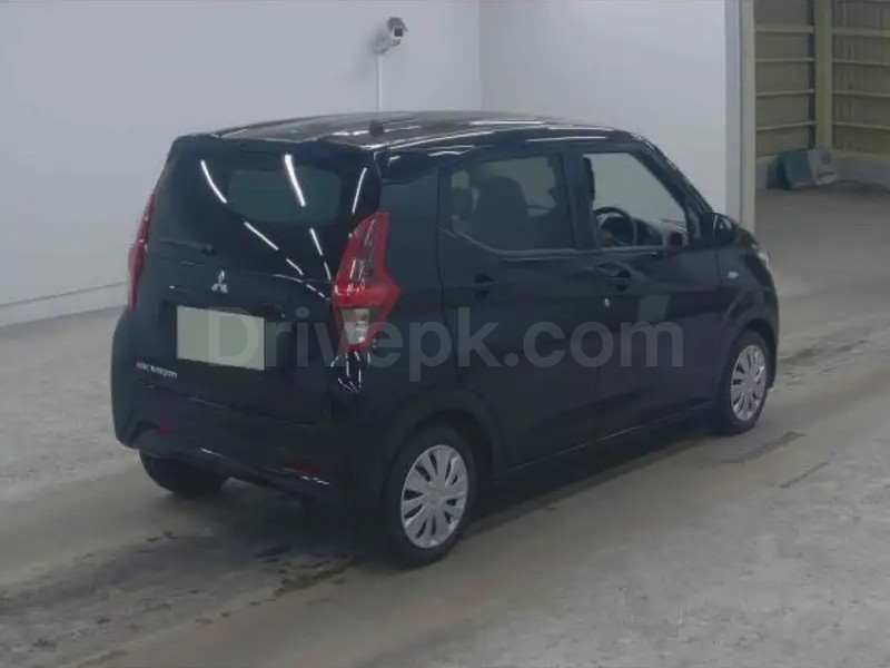 Mitsubishi Ek Wagon 2022