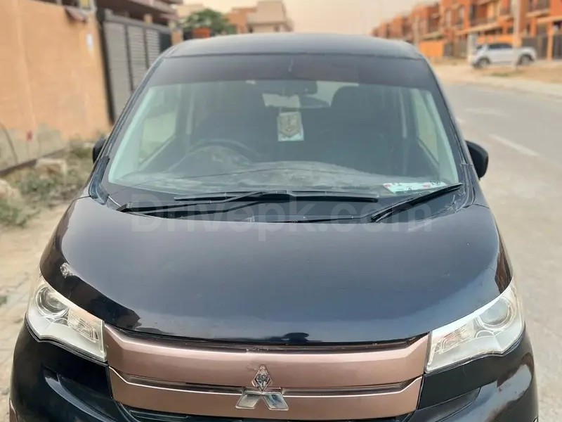 Mitsubishi EK Custom 2015