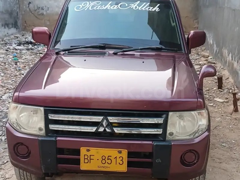 Mitsubishi Pajero 2010