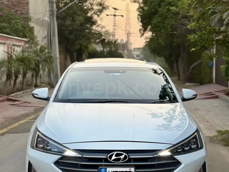 Hyundai Elantra 2021
