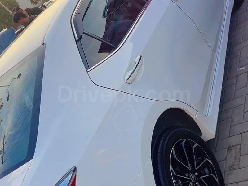 Toyota Altis Grande 2025