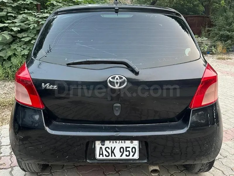 Toyota Vitz 2024