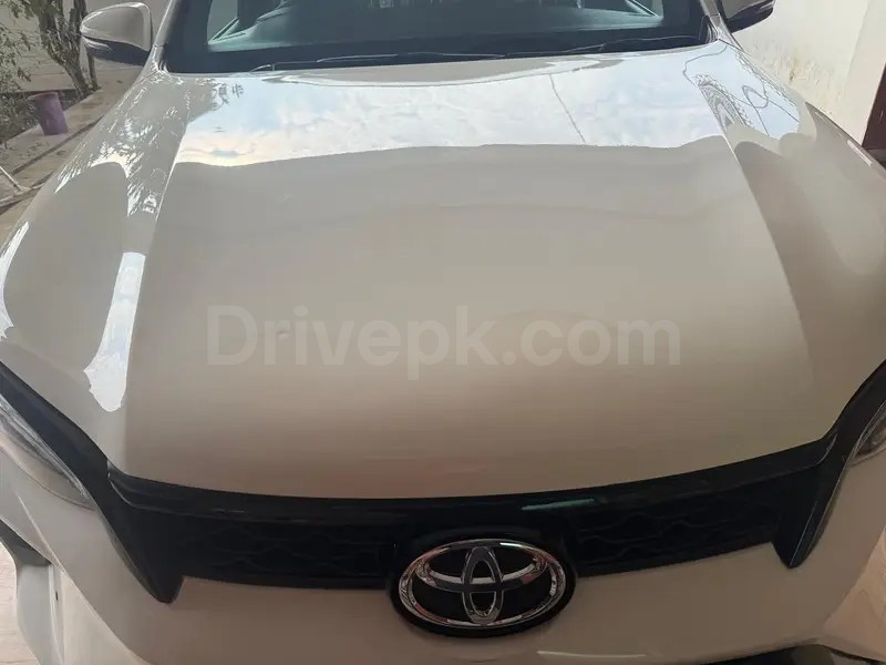 Toyota Fortuner Legender 2022