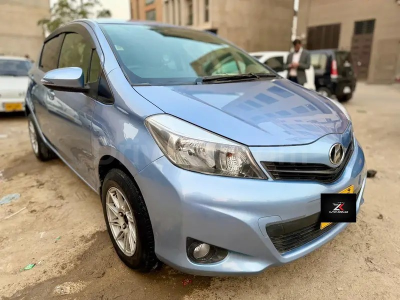 Toyota Vitz 2013