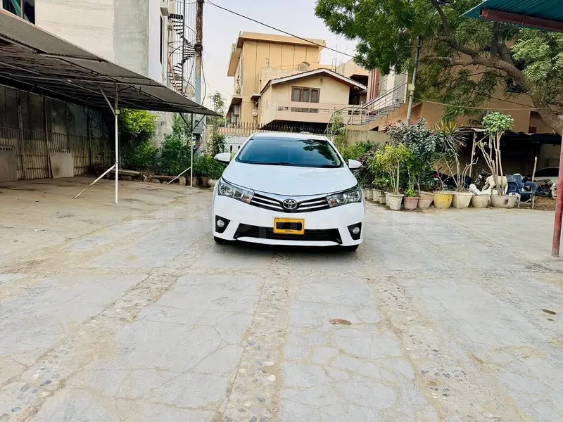 Toyota Corolla Altis 2015