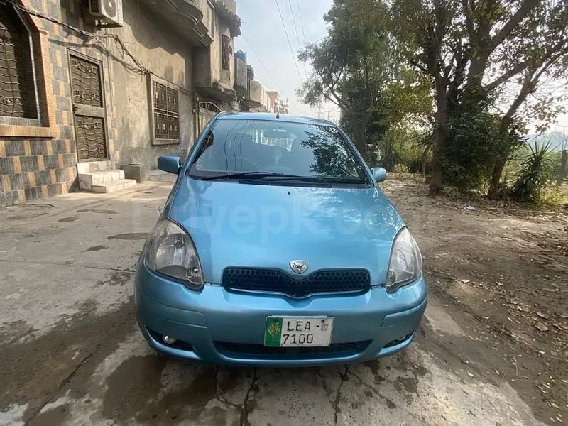 Toyota Vitz 2002