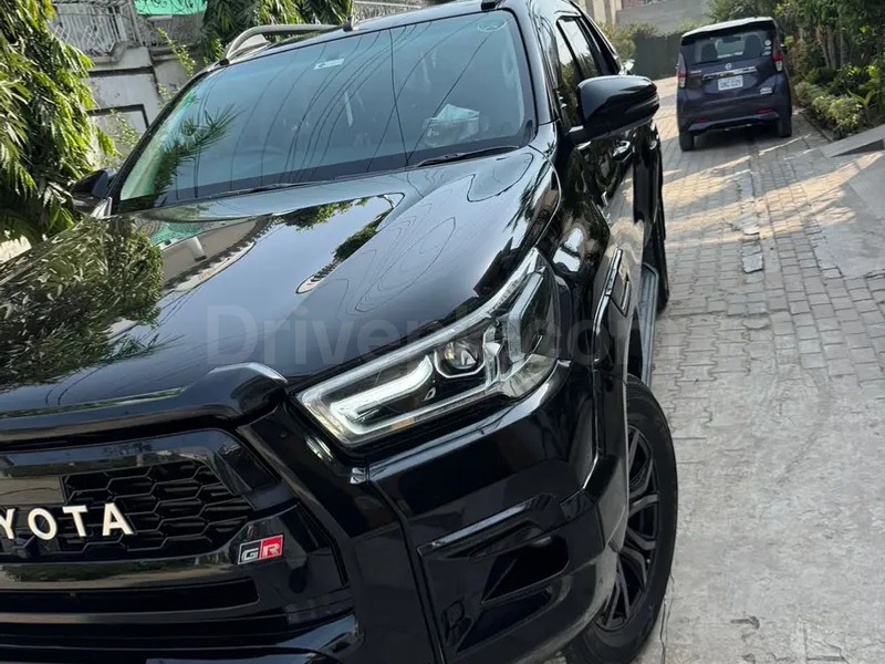 Toyota Hilux 2023