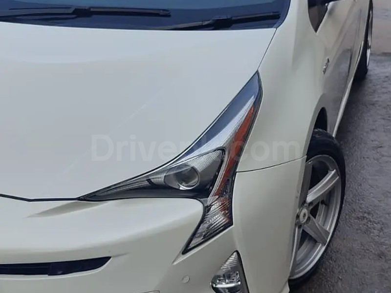 Toyota Prius 2017