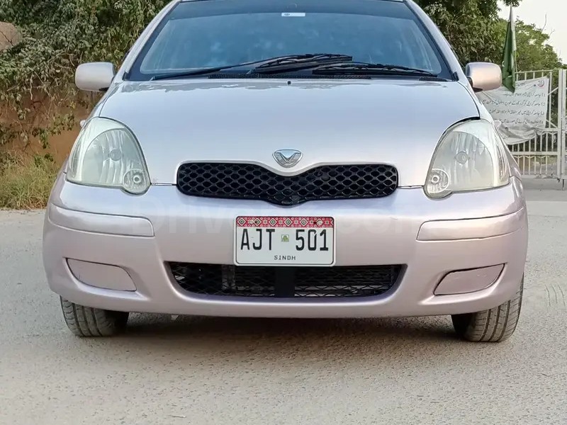 Toyota Vitz 2002