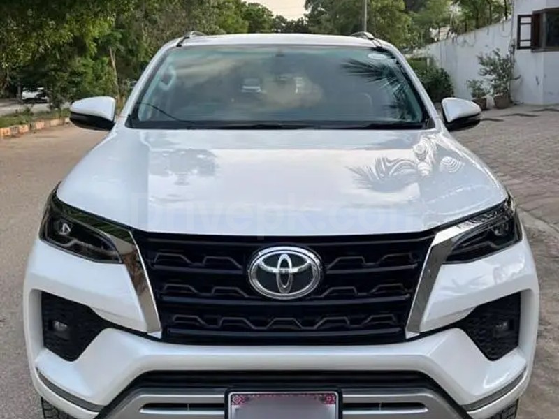 Toyota Fortuner 2022