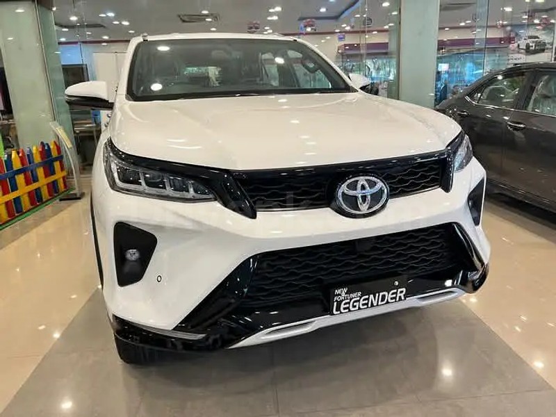 Toyota Fortuner Legender 2025