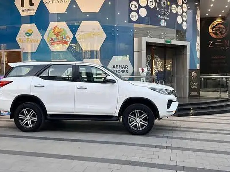 Toyota Fortuner G 2025