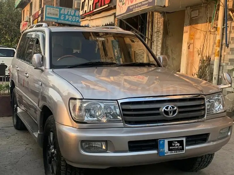 Toyota Land Cruiser 2003