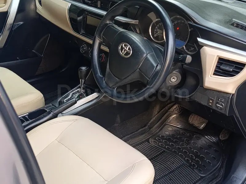 Toyota Corolla Altis 2016