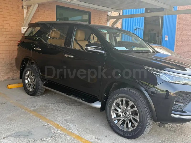 Toyota Fortuner 2021