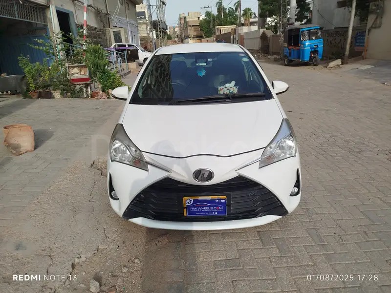 Toyota Vitz 2017