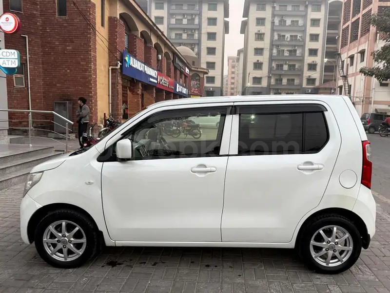 Suzuki Wagon R 2015