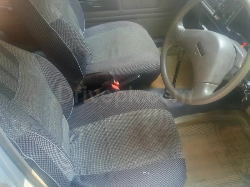 Suzuki Mehran VXR 2012