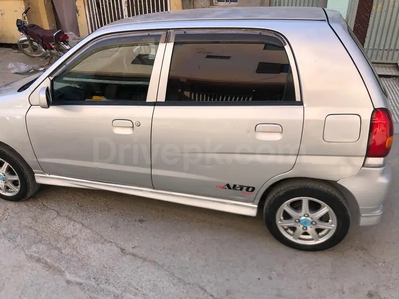 Suzuki Alto 2000